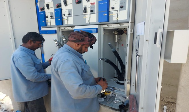 الكهرباء والاتصالات - 1